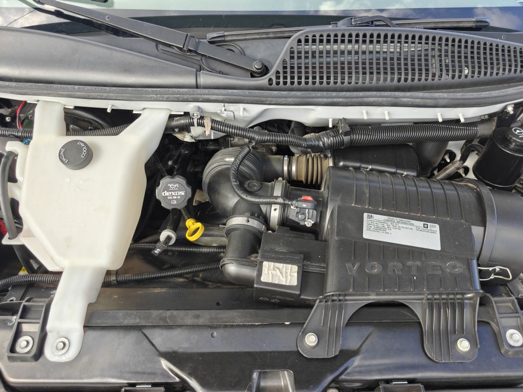 2019 Chevrolet Express Image 38