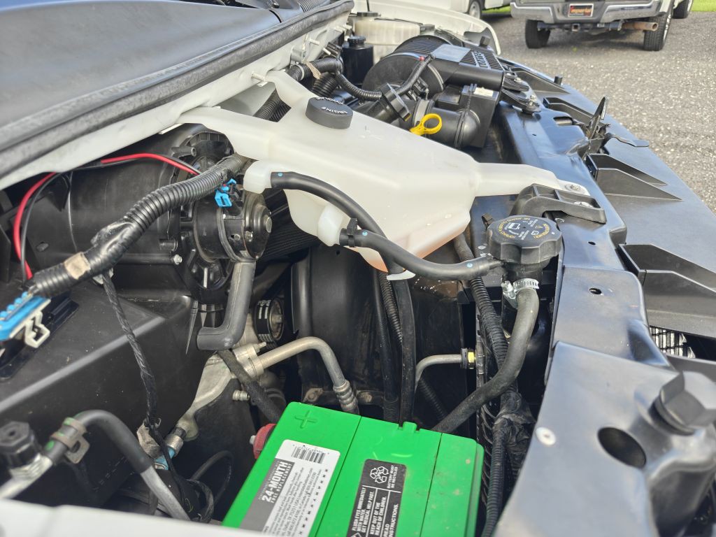 2019 Chevrolet Express Image 41