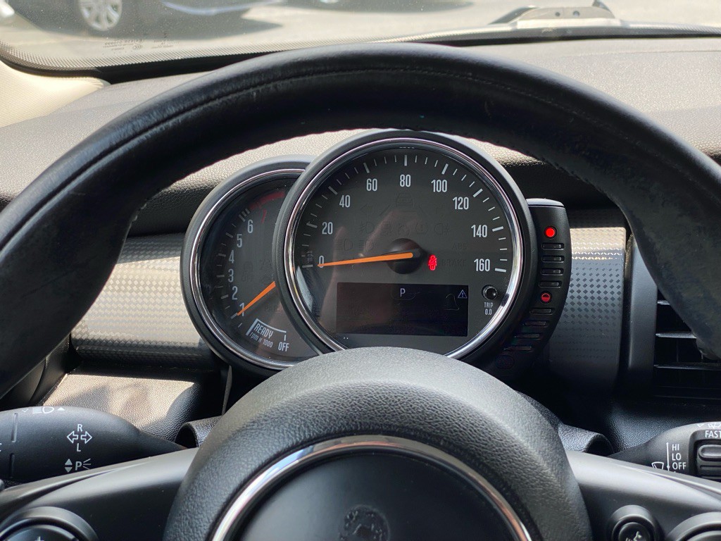 2016 MINI Cooper Image 18
