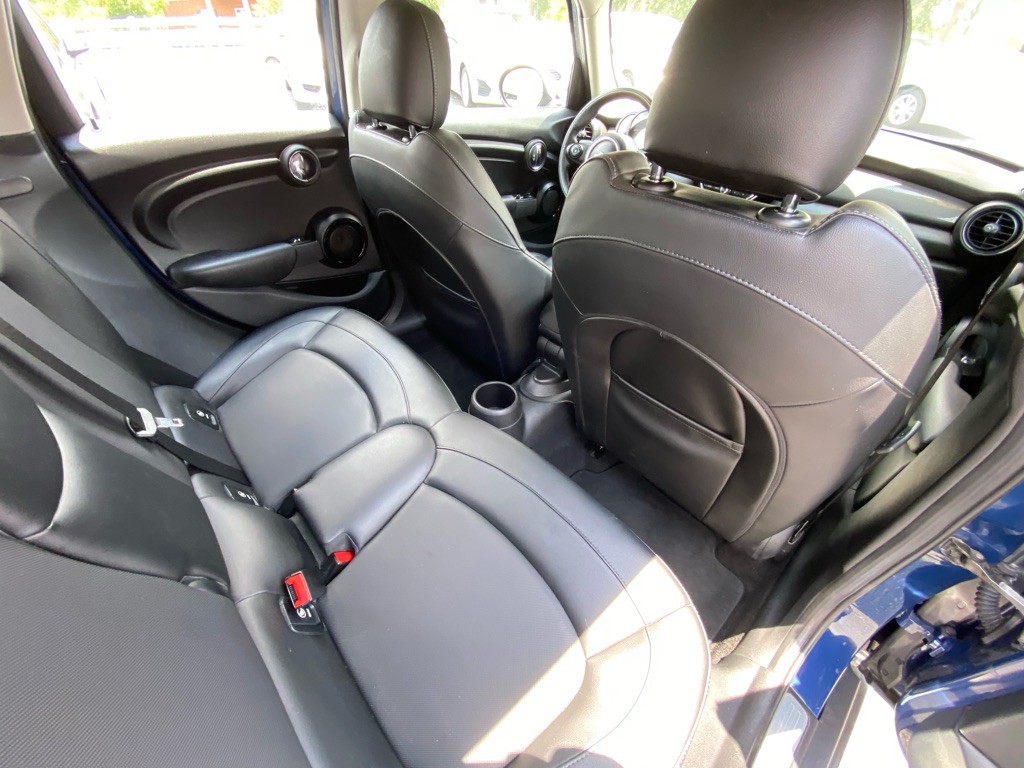 2016 MINI Cooper Image 44