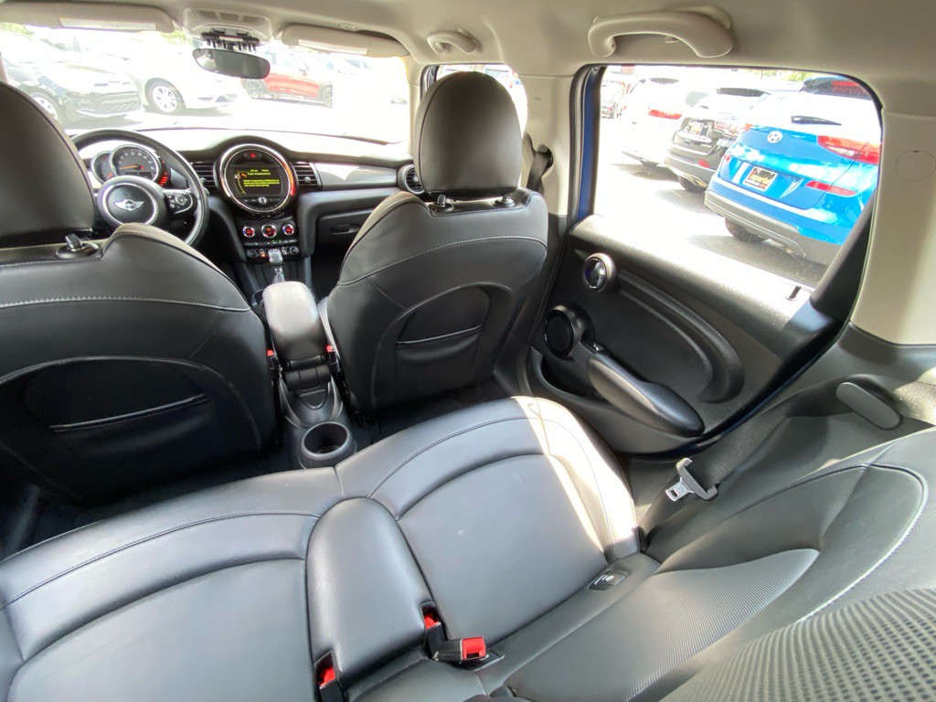 2016 MINI Cooper Image 54