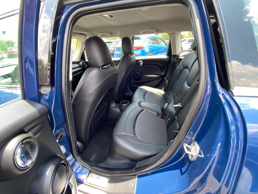 2016 MINI Cooper Image 55