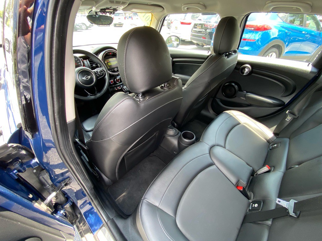 2016 MINI Cooper Image 57
