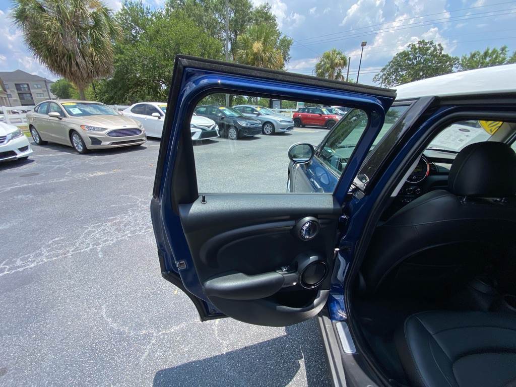 2016 MINI Cooper Image 58