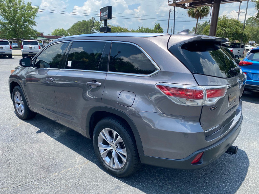 2015 Toyota Highlander Image 4