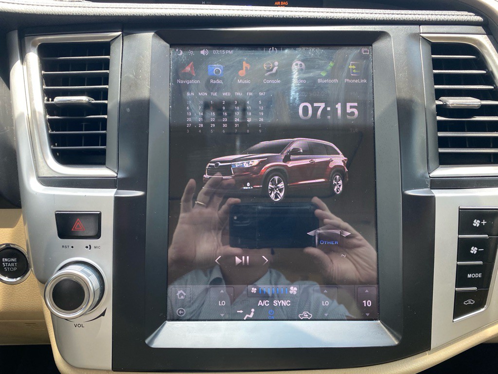 2015 Toyota Highlander Image 28