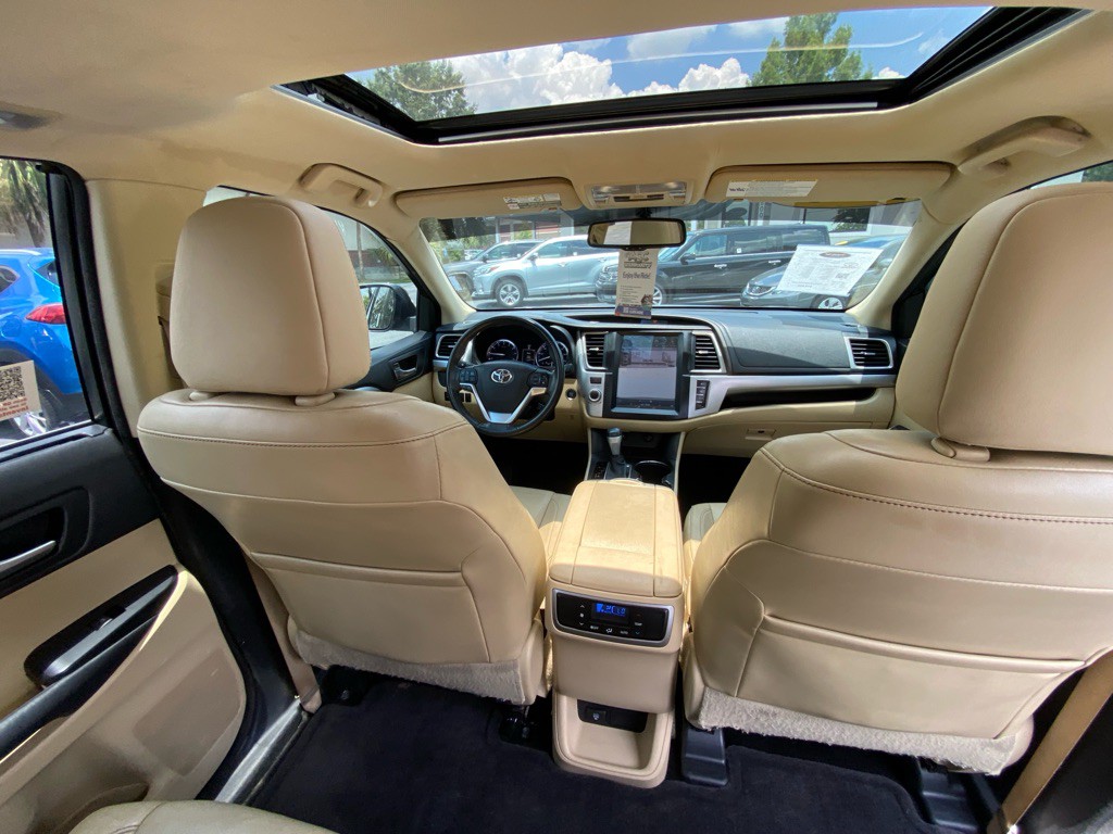 2015 Toyota Highlander Image 42