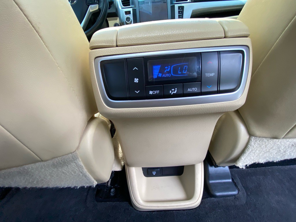 2015 Toyota Highlander Image 44