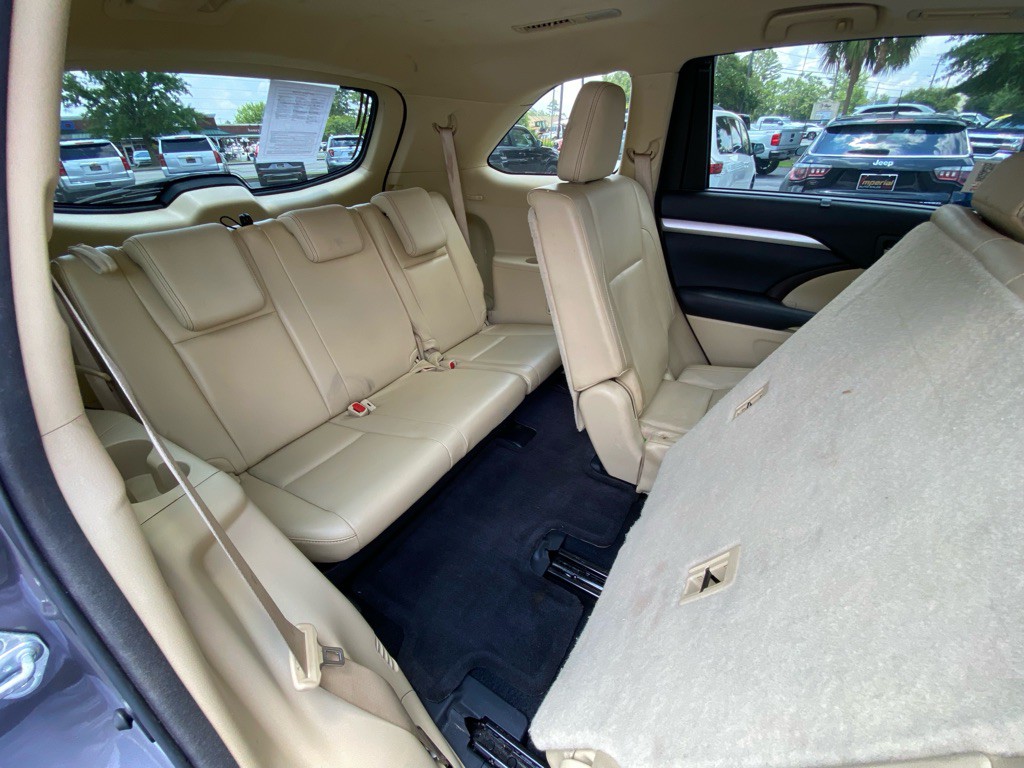 2015 Toyota Highlander Image 48