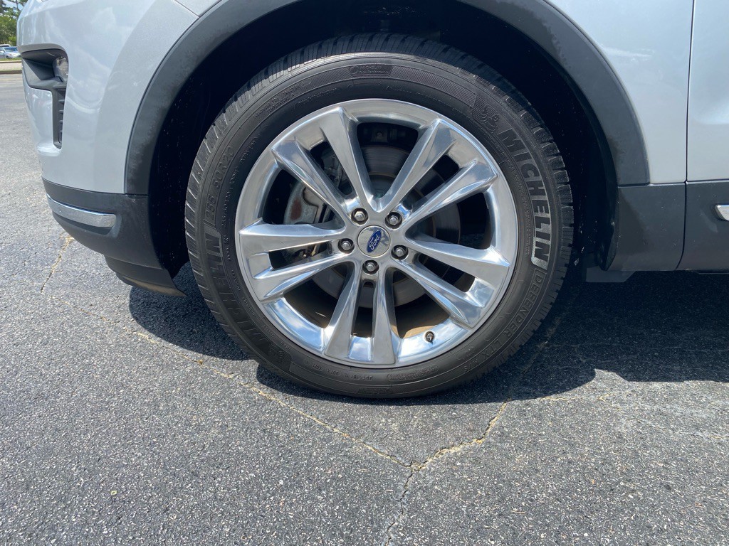 2019 Ford Explorer Image 11