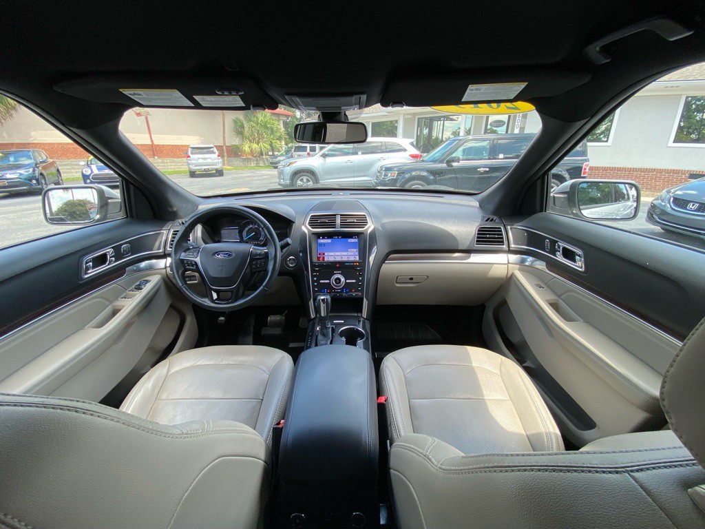 2019 Ford Explorer Image 13