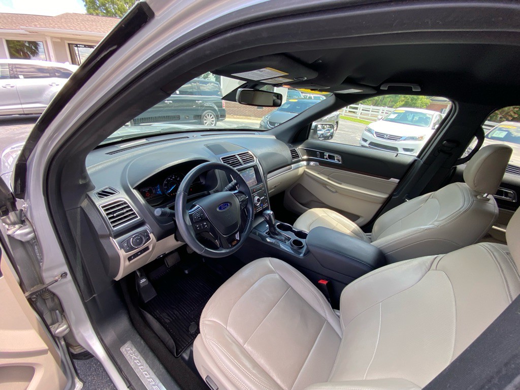 2019 Ford Explorer Image 21