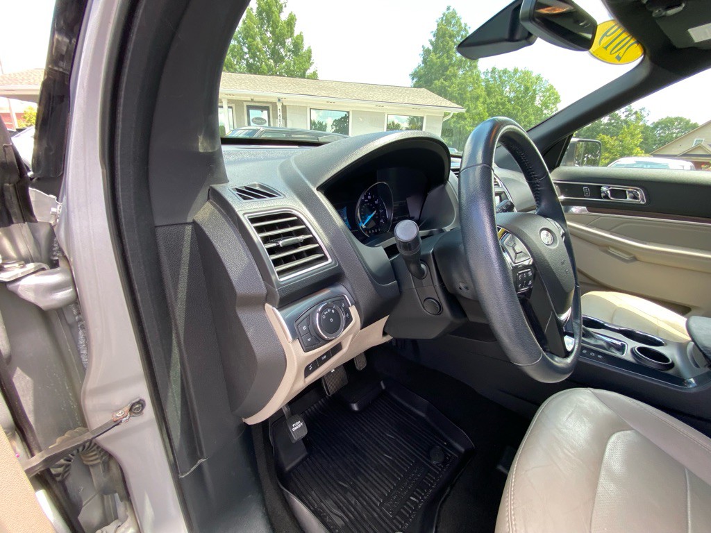 2019 Ford Explorer Image 24