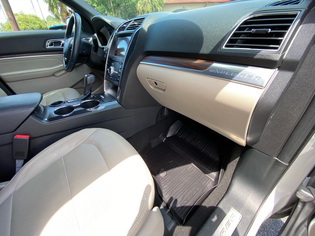 2019 Ford Explorer Image 29
