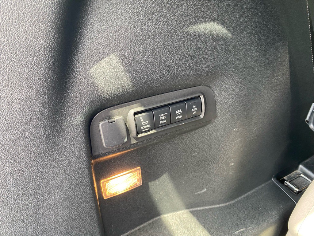 2019 Ford Explorer Image 41