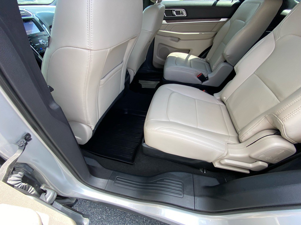 2019 Ford Explorer Image 48
