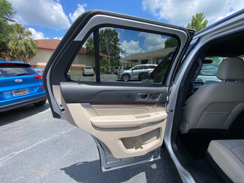 2019 Ford Explorer Image 49