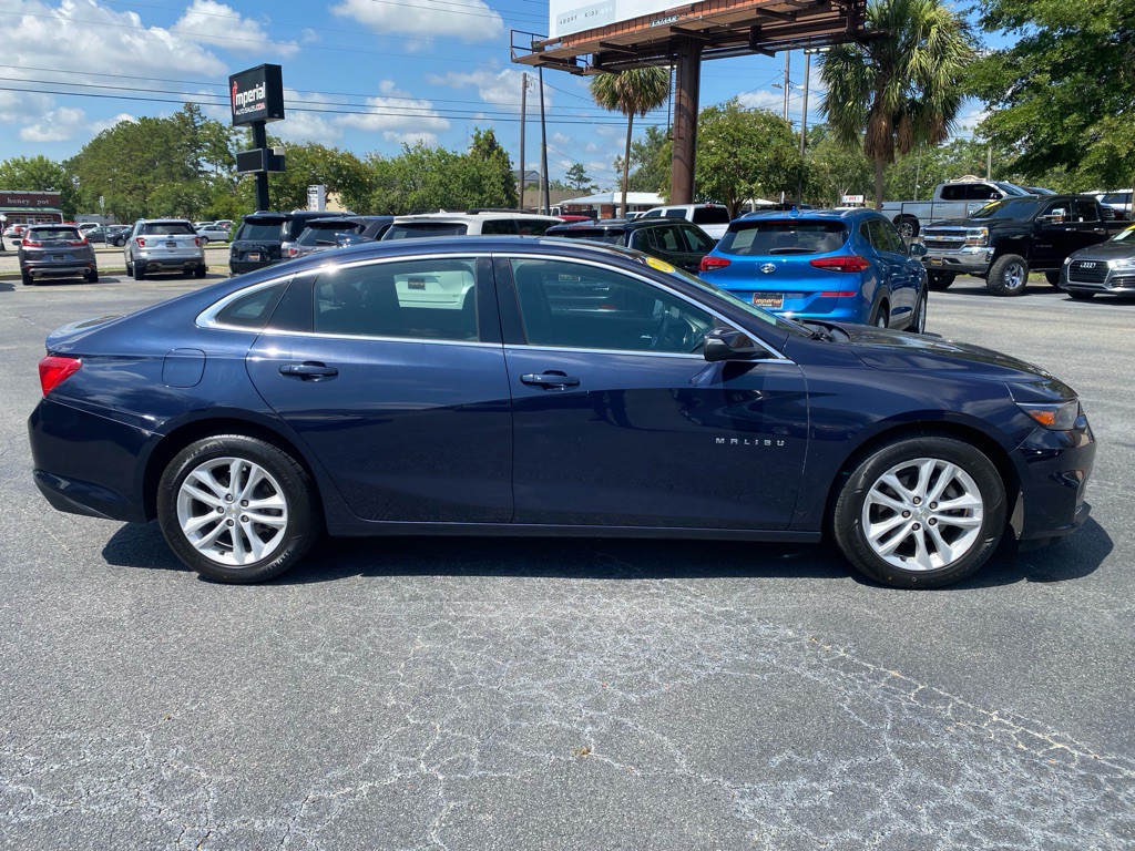 2018 Chevrolet Malibu Image 6