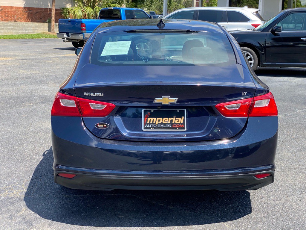 2018 Chevrolet Malibu Image 8