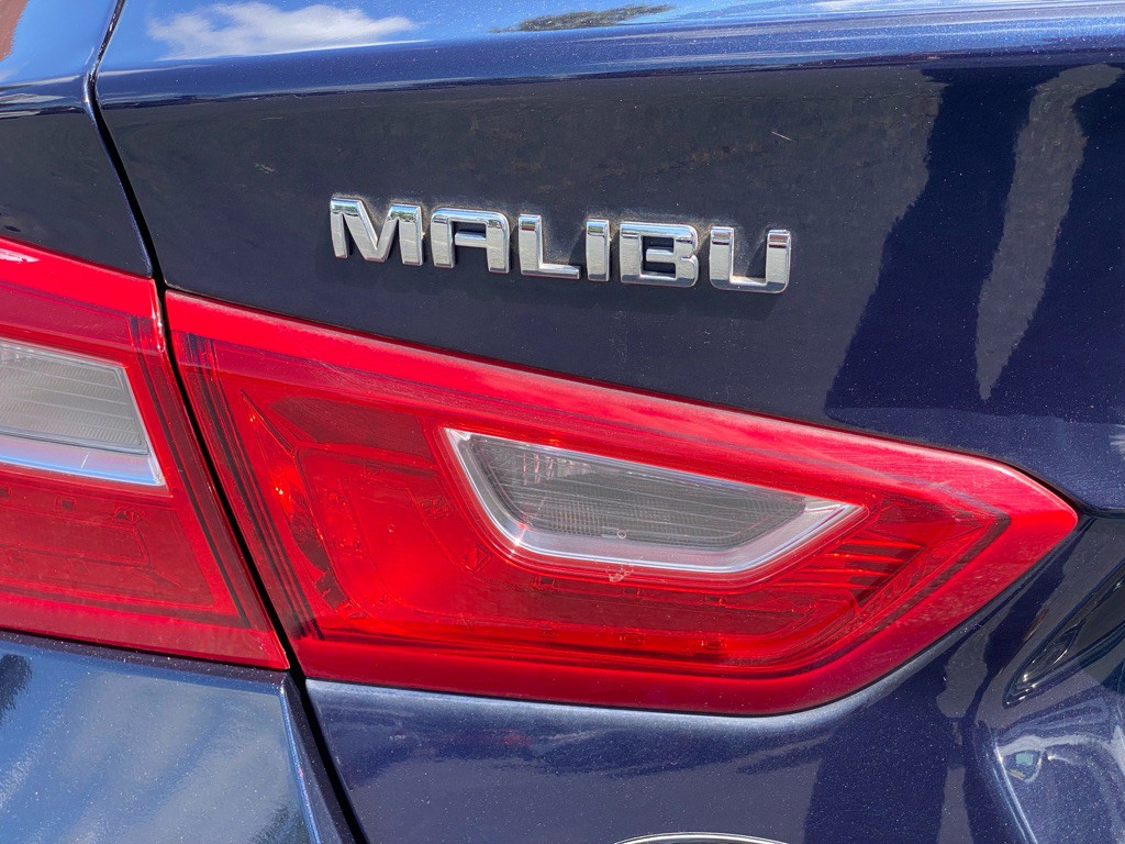 2018 Chevrolet Malibu Image 9