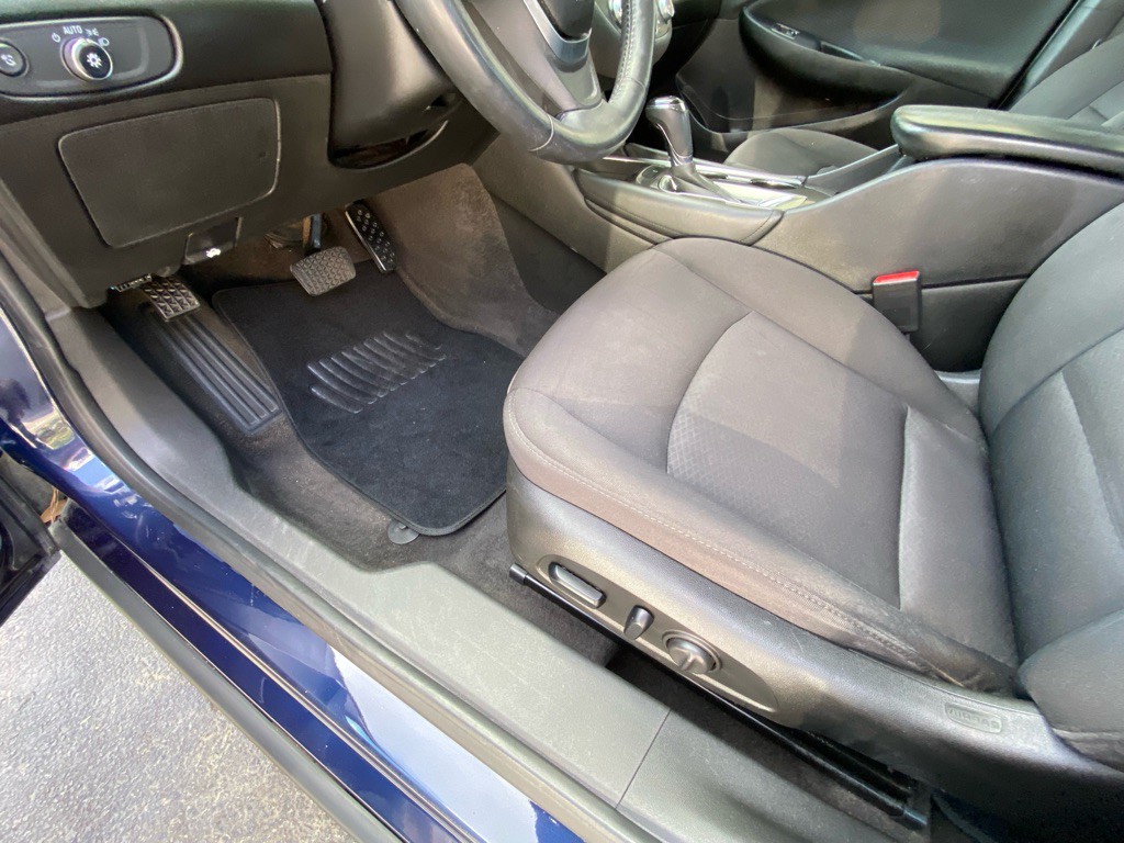 2018 Chevrolet Malibu Image 28