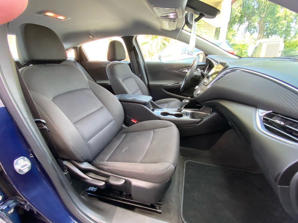 2018 Chevrolet Malibu Image 31