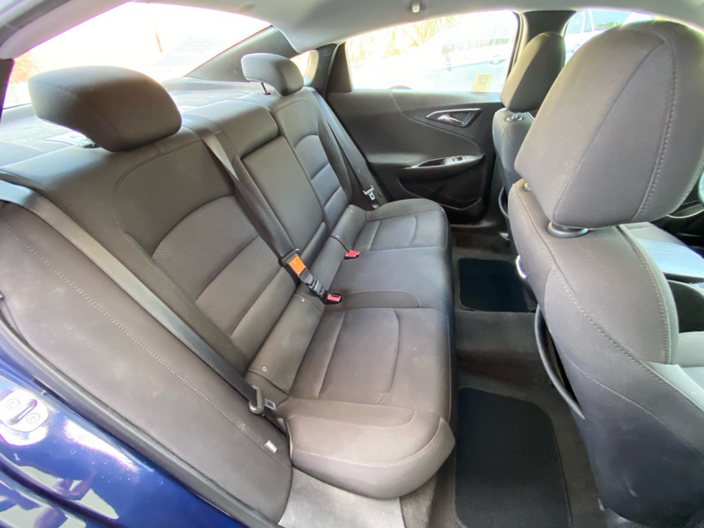 2018 Chevrolet Malibu Image 36