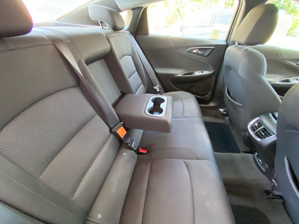 2018 Chevrolet Malibu Image 37