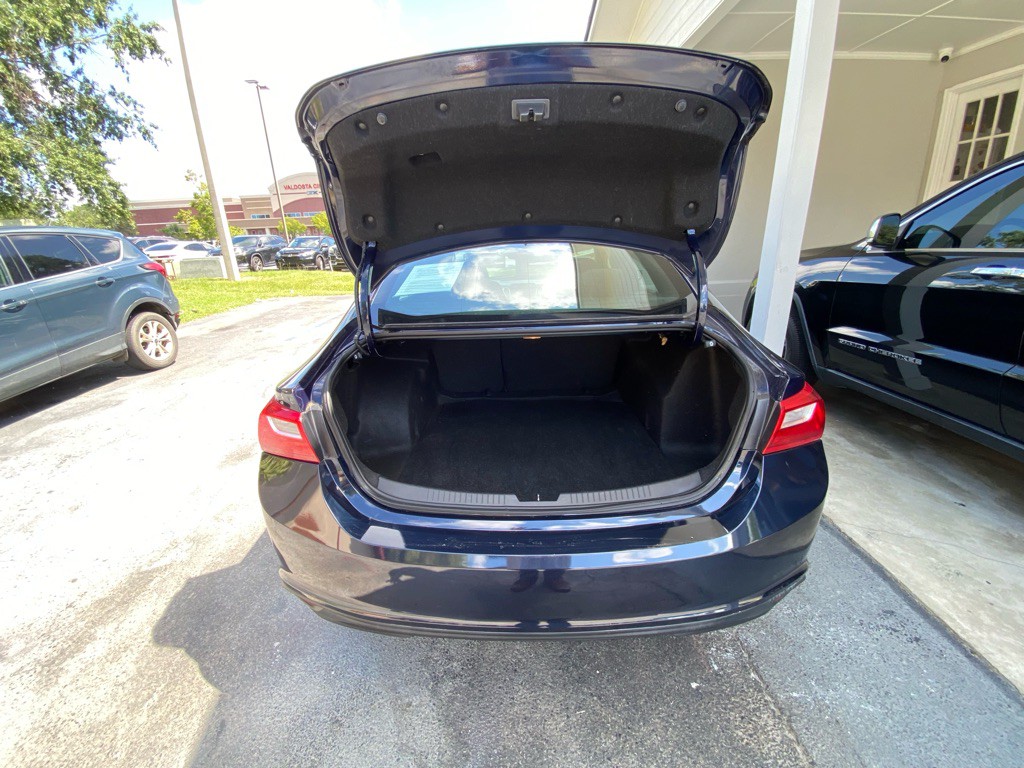 2018 Chevrolet Malibu Image 40