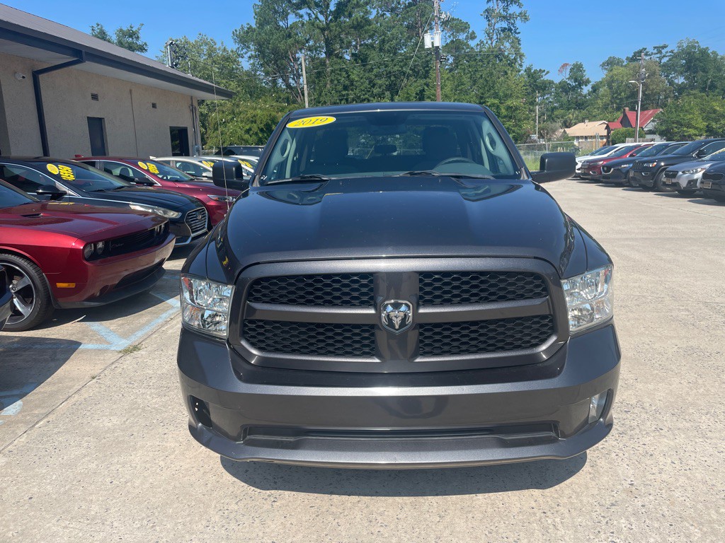 2019 RAM 1500 Image 3