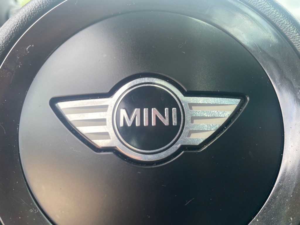 2012 MINI Cooper Image 19