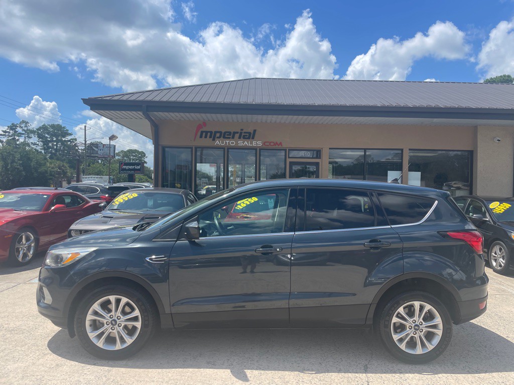 2019 Ford Escape Image 2