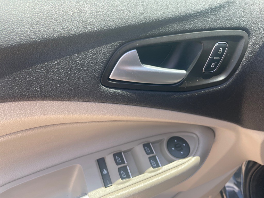 2019 Ford Escape Image 15