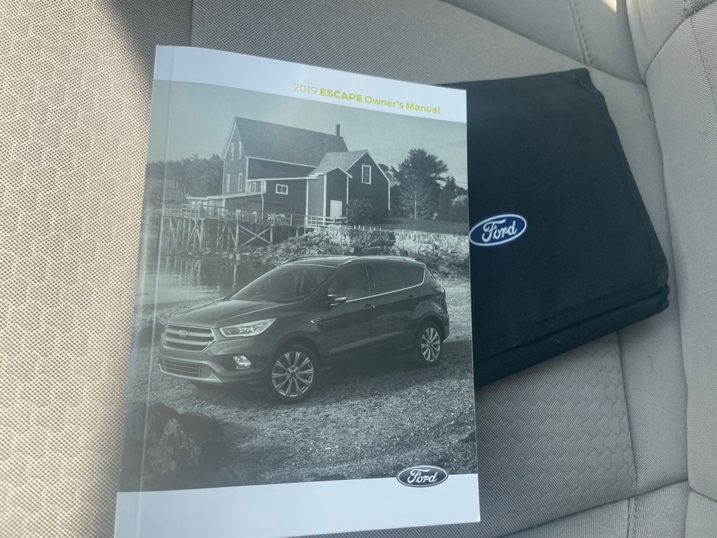 2019 Ford Escape Image 24