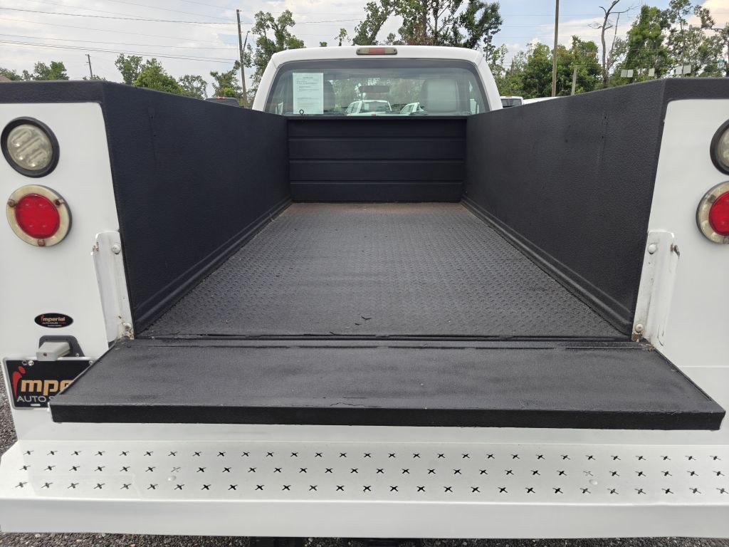 2011 Ford F-250 Image 9