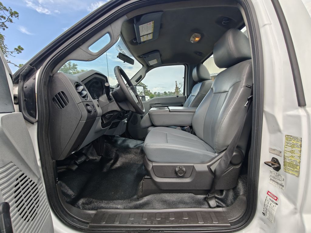 2011 Ford F-250 Image 20