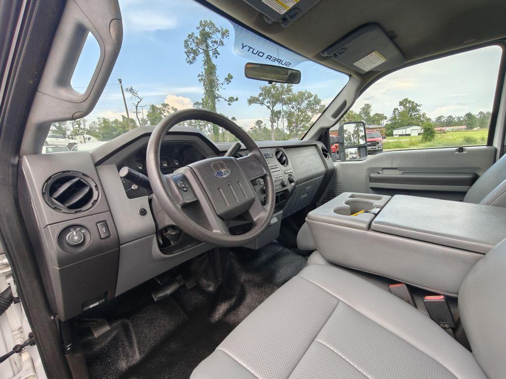 2011 Ford F-250 Image 22