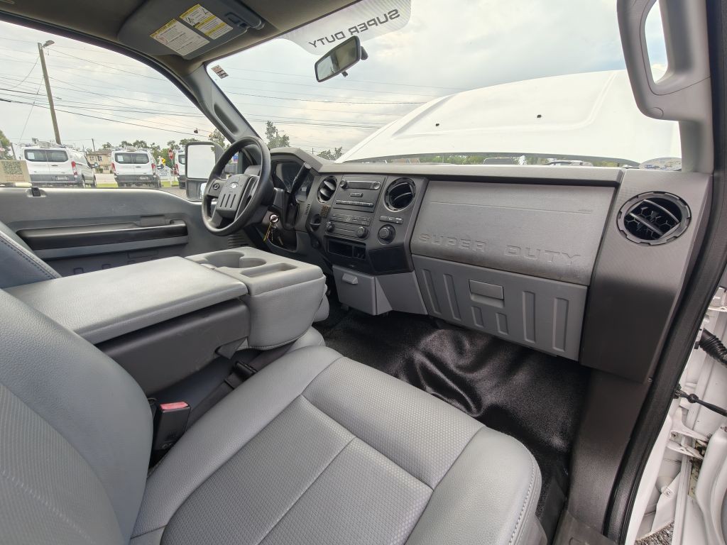 2011 Ford F-250 Image 27