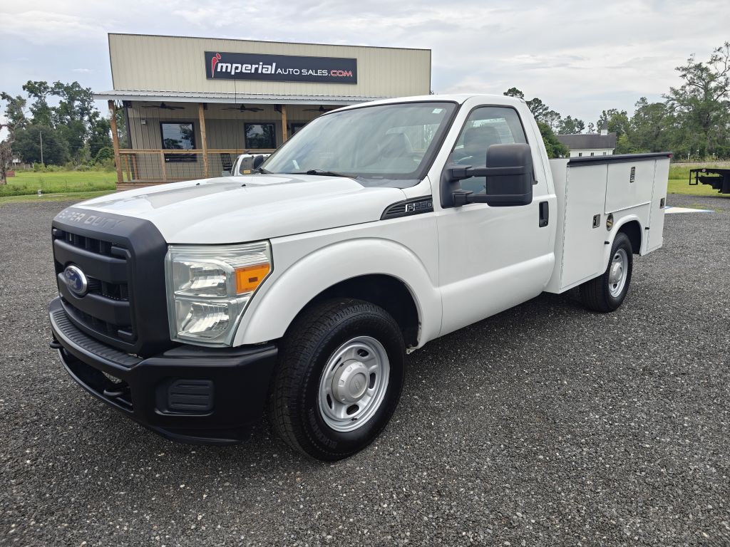 2011 Ford F-250 Image 1