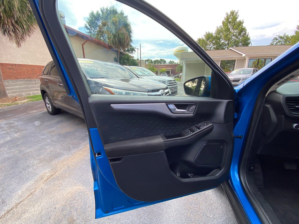 2020 Ford Escape Image 31