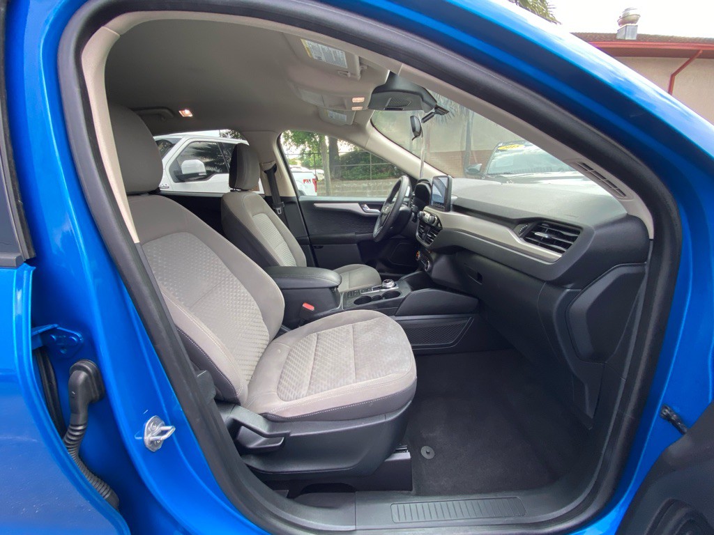 2020 Ford Escape Image 32