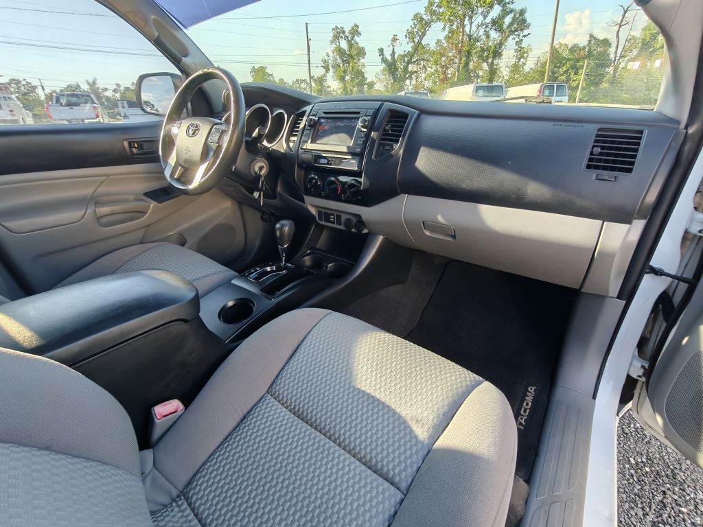 2013 Toyota Tacoma Image 32