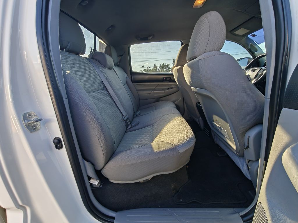 2013 Toyota Tacoma Image 35