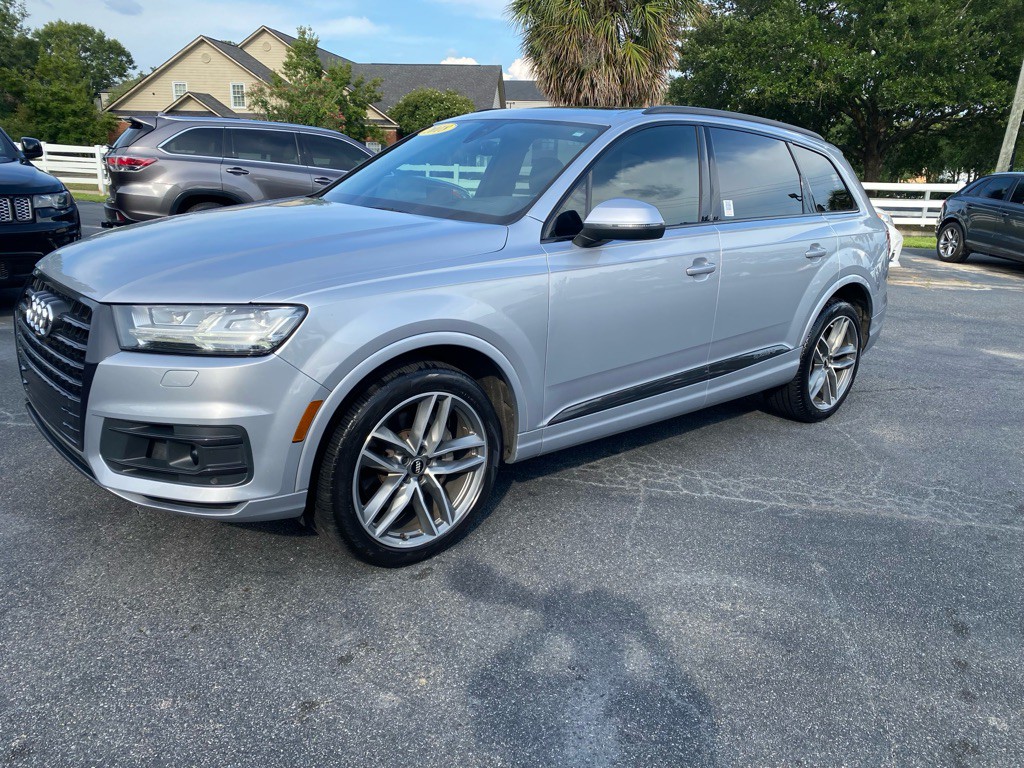 2018 Audi Q7 Image 1