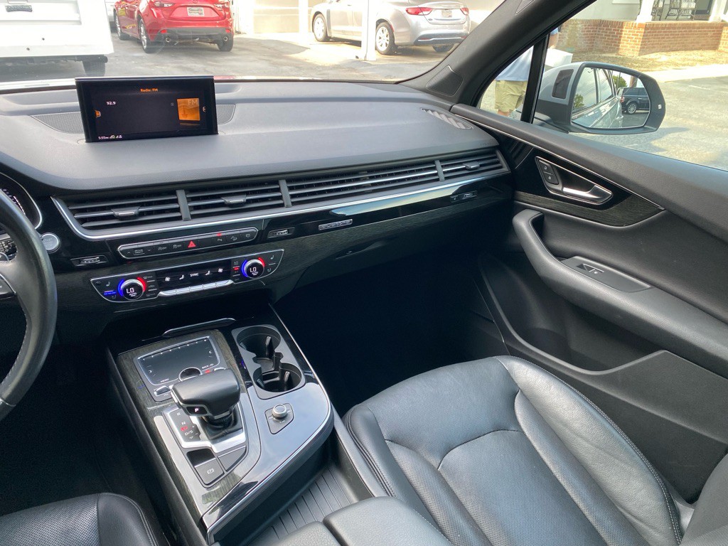 2018 Audi Q7 Image 19