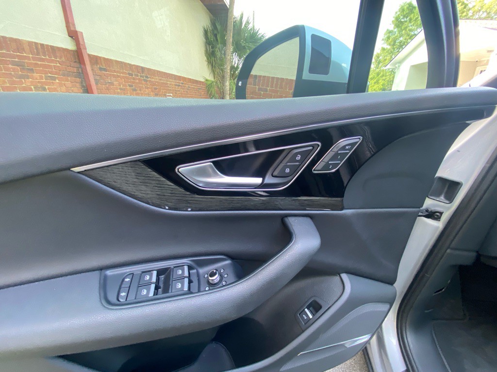 2018 Audi Q7 Image 40