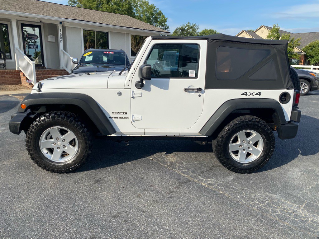 2014 Jeep Wrangler Image 3