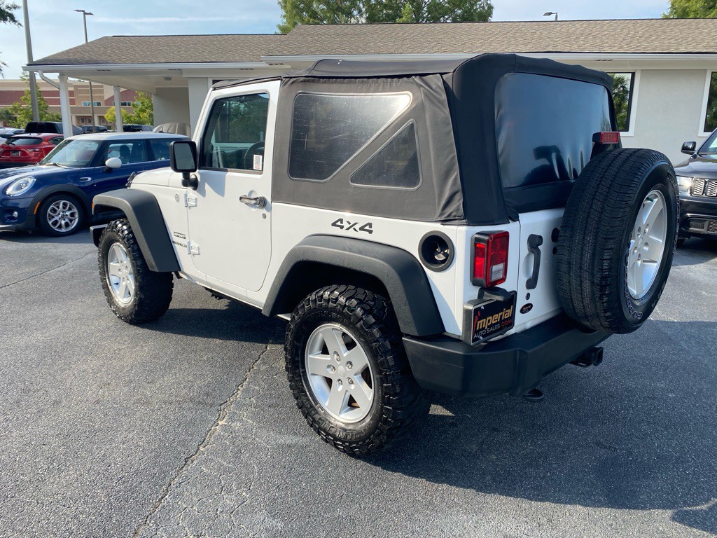 2014 Jeep Wrangler Image 4