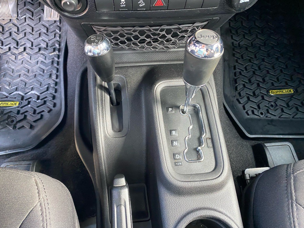 2014 Jeep Wrangler Image 26