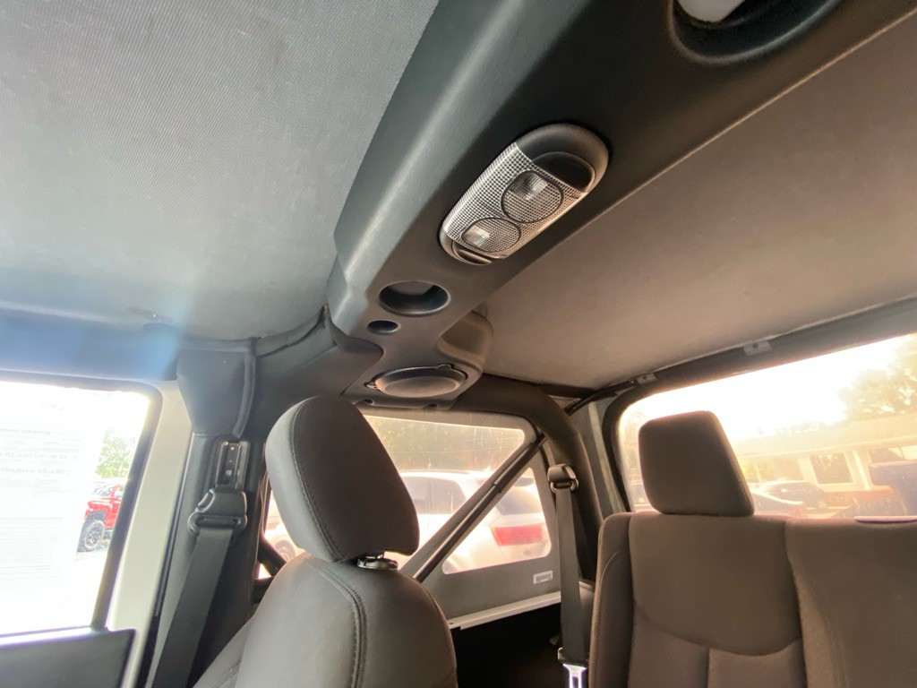 2014 Jeep Wrangler Image 34